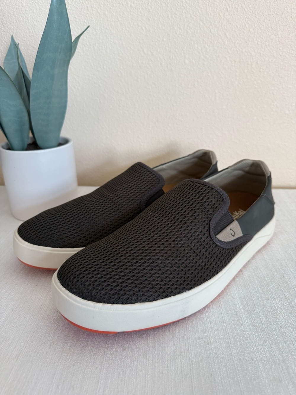 Olukai Lae’Ahi Men's Slip-On Mesh Casual Shoes - Charcoal - Picture 6 of 14